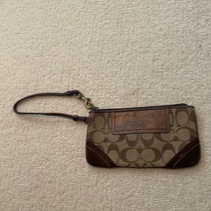 Vintage signature COACH wristlet